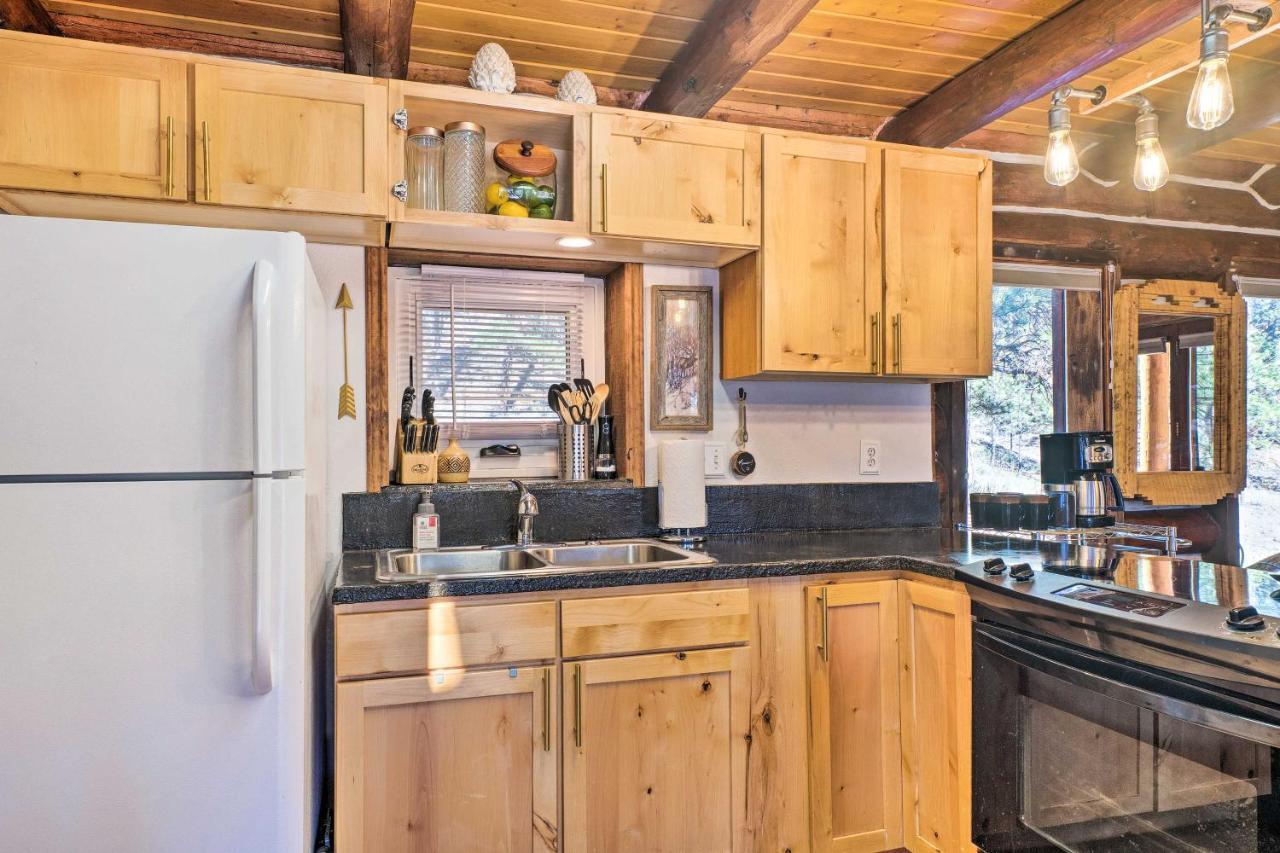 Classic Colorado Log Home With Mountain Views! Florissant ภายนอก รูปภาพ